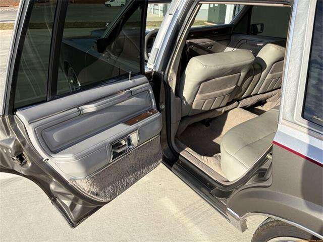 1988 Lincoln Town Car (CC-2102405) for sale in Statesville, North Carolina