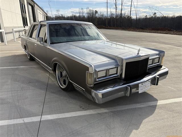 1988 Lincoln Town Car (CC-2102405) for sale in Statesville, North Carolina