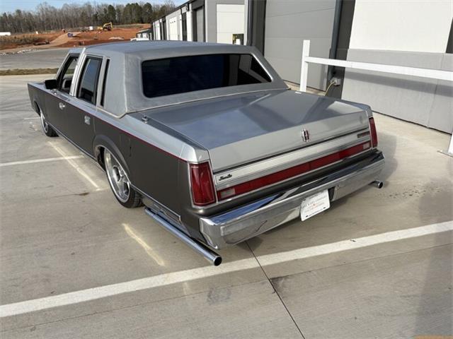 1988 Lincoln Town Car (CC-2102405) for sale in Statesville, North Carolina