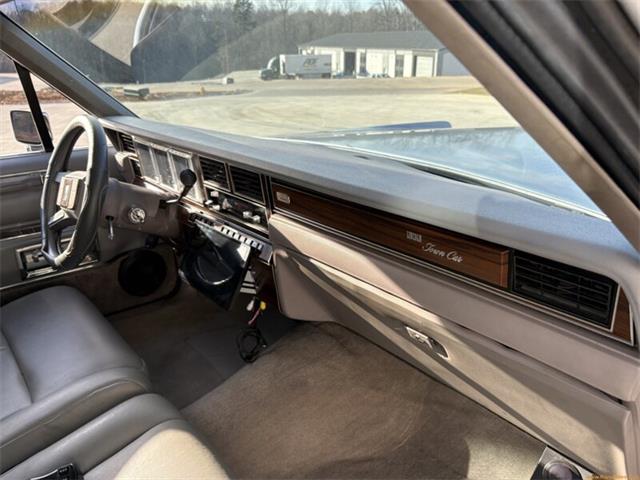 1988 Lincoln Town Car (CC-2102405) for sale in Statesville, North Carolina