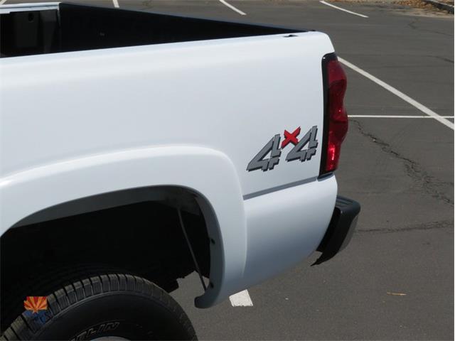 2004 Chevrolet Silverado (CC-2102437) for sale in Mesa, Arizona