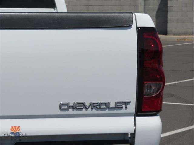 2004 Chevrolet Silverado (CC-2102437) for sale in Mesa, Arizona