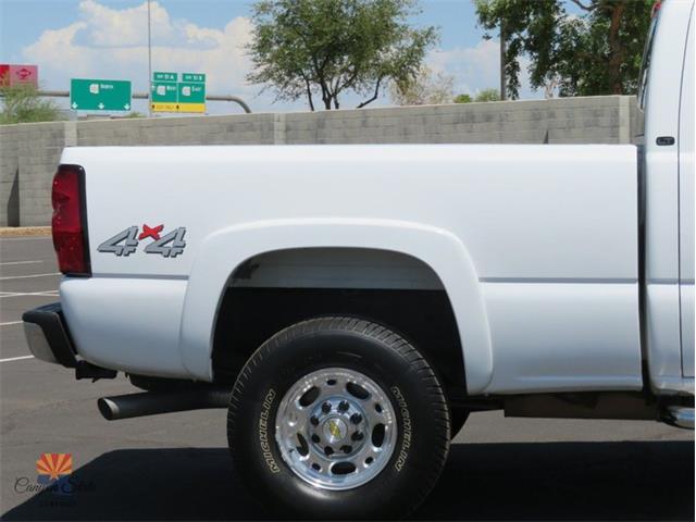2004 Chevrolet Silverado (CC-2102437) for sale in Mesa, Arizona