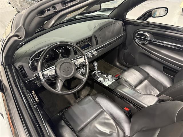2006 Chevrolet SSR (CC-2102536) for sale in Watford, Ontario