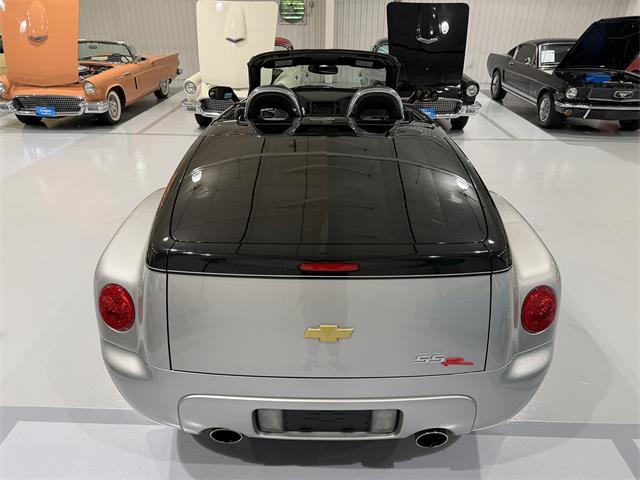 2006 Chevrolet SSR (CC-2102536) for sale in Watford, Ontario