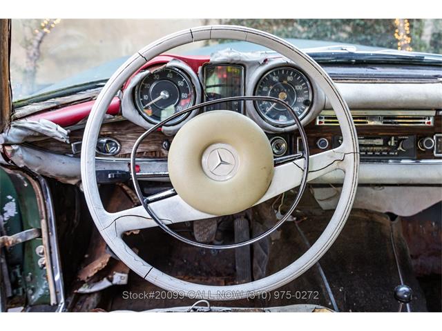 1969 Mercedes-Benz 280SE (CC-2102582) for sale in Beverly Hills, California
