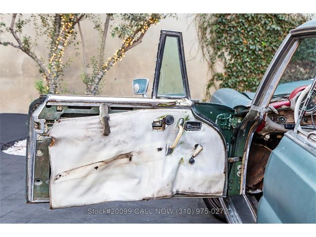 1969 Mercedes-Benz 280SE (CC-2102582) for sale in Beverly Hills, California