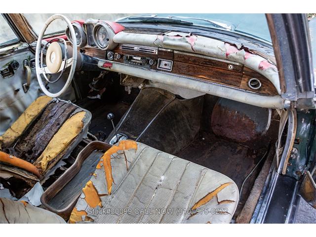 1969 Mercedes-Benz 280SE (CC-2102582) for sale in Beverly Hills, California
