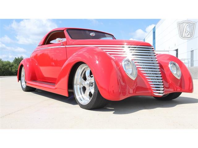 1937 Ford Custom (CC-2102588) for sale in Caledonia, Wisconsin