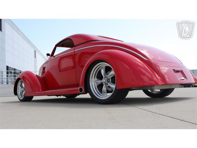 1937 Ford Custom (CC-2102588) for sale in Caledonia, Wisconsin