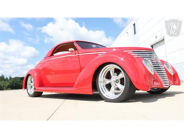 1937 Ford Custom (CC-2102588) for sale in Caledonia, Wisconsin