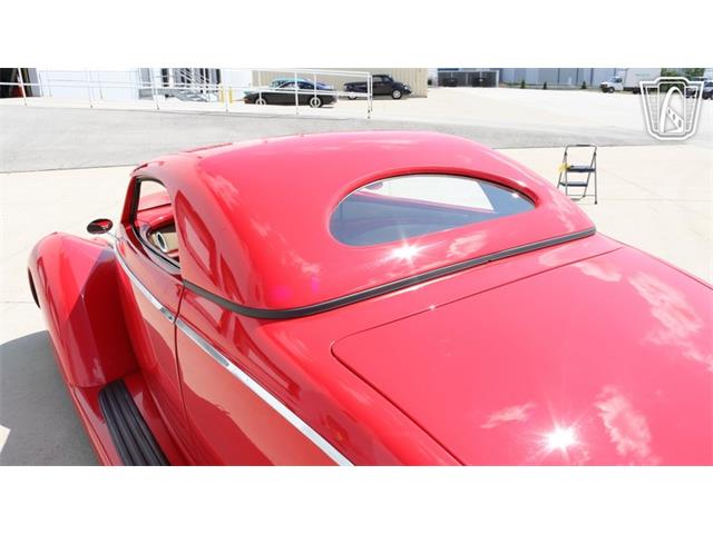 1937 Ford Custom (CC-2102588) for sale in Caledonia, Wisconsin