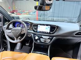 2021 Chrysler Pacifica (CC-2102590) for sale in Addison, Illinois