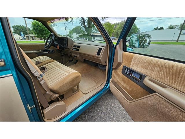 1993 Chevrolet Silverado 1500 (CC-2100268) for sale in Billings, Montana