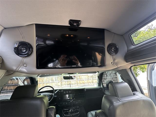 2017 Chevrolet Express (CC-2102743) for sale in Pasadena , California