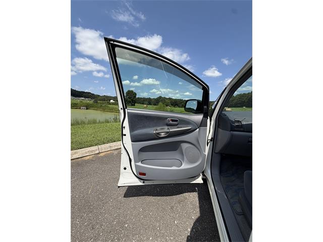 2001 Toyota Estima (CC-2102746) for sale in cleveland, Tennessee