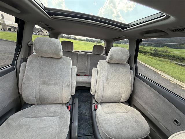 2001 Toyota Estima (CC-2102748) for sale in cleveland, Tennessee