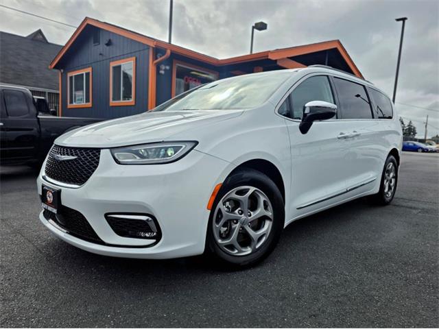 2023 Chrysler Pacifica (CC-2103104) for sale in Tacoma, Washington
