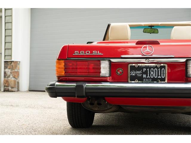 1989 Mercedes-Benz 560 (CC-2103132) for sale in Wayne, Pennsylvania