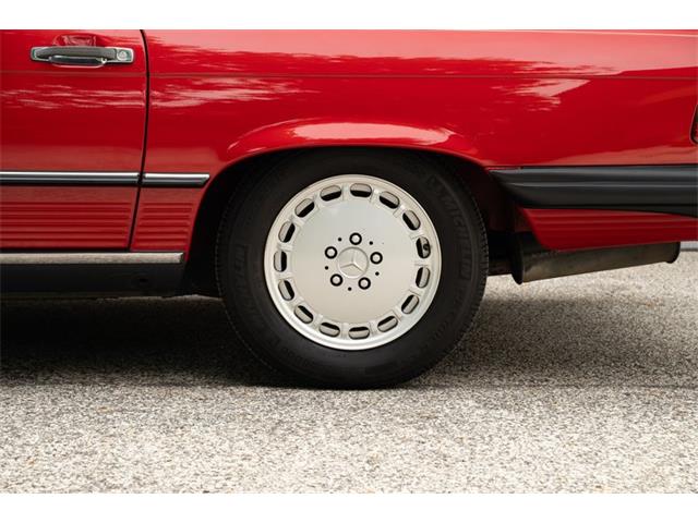 1989 Mercedes-Benz 560 (CC-2103132) for sale in Wayne, Pennsylvania
