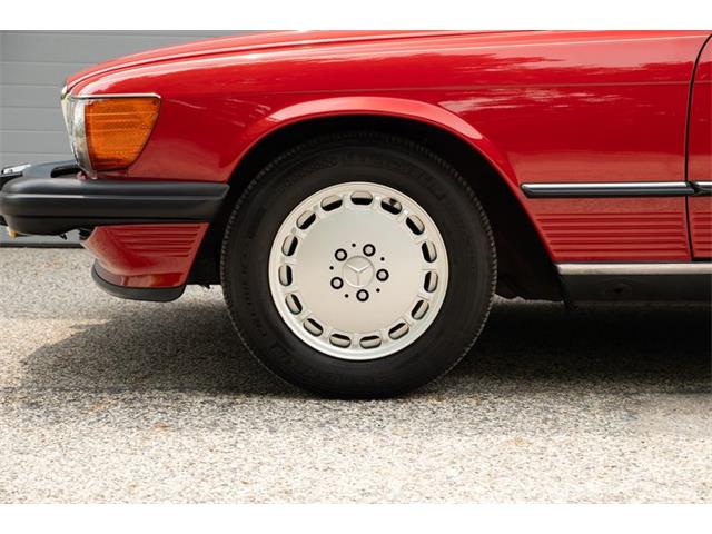 1989 Mercedes-Benz 560 (CC-2103132) for sale in Wayne, Pennsylvania