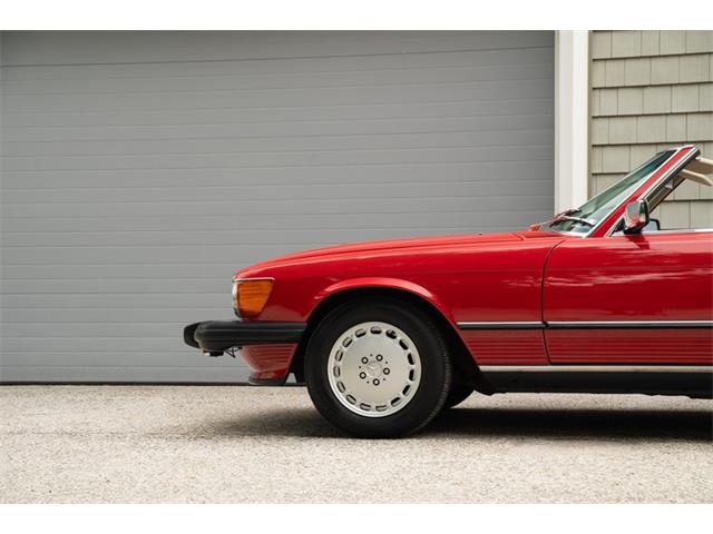 1989 Mercedes-Benz 560 (CC-2103132) for sale in Wayne, Pennsylvania