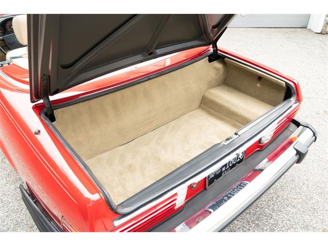1989 Mercedes-Benz 560 (CC-2103132) for sale in Wayne, Pennsylvania