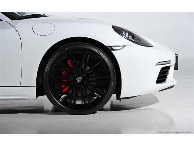 2018 Porsche 718 Cayman (CC-2103278) for sale in Farmingdale, New York