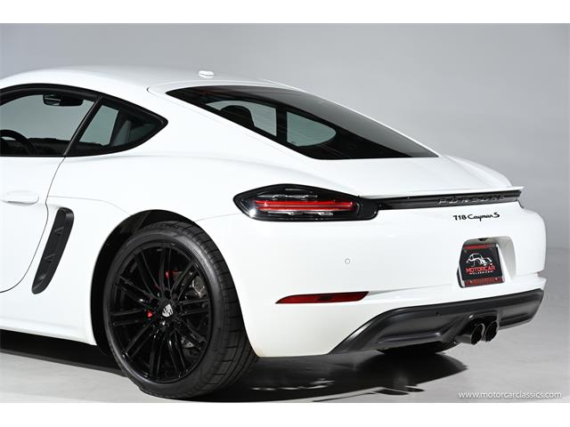 2018 Porsche 718 Cayman (CC-2103278) for sale in Farmingdale, New York