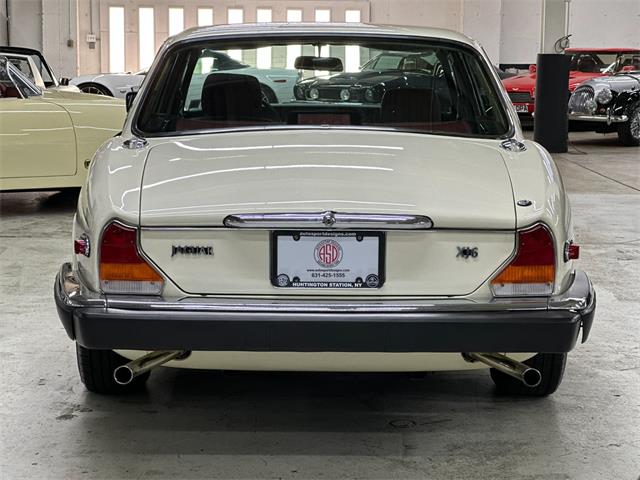 1987 Jaguar XJ (CC-2103298) for sale in Huntington Station, New York