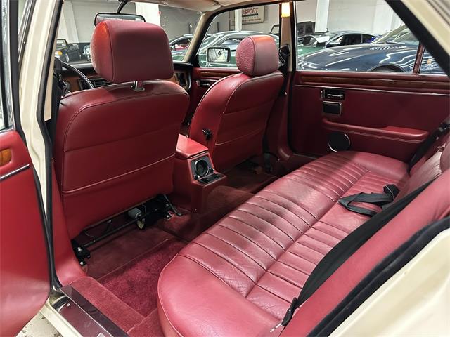 1987 Jaguar XJ (CC-2103298) for sale in Huntington Station, New York