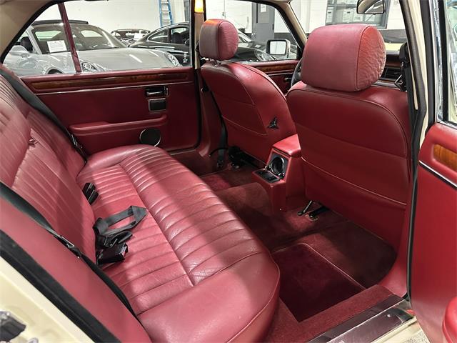 1987 Jaguar XJ (CC-2103298) for sale in Huntington Station, New York