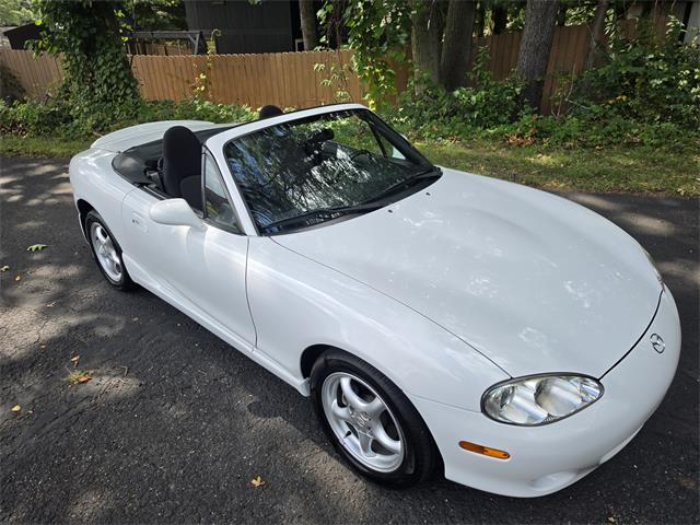 2002 Mazda MX-5 Miata (CC-2103364) for sale in Canton, Ohio