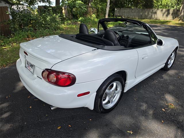2002 Mazda MX-5 Miata (CC-2103364) for sale in Canton, Ohio