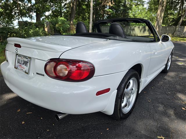 2002 Mazda MX-5 Miata (CC-2103364) for sale in Canton, Ohio