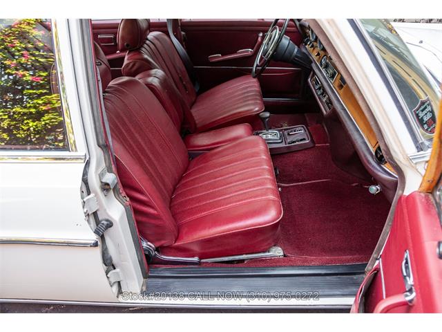 1972 Mercedes-Benz 280SE (CC-2103384) for sale in Beverly Hills, California