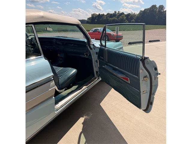1962 Oldsmobile Starfire (CC-2103457) for sale in Corydon, Indiana