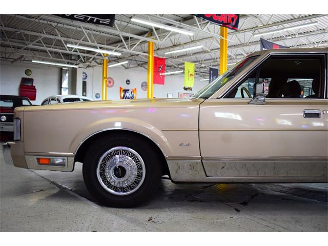 1988 Lincoln Town Car (CC-2100035) for sale in Wayne, Michigan