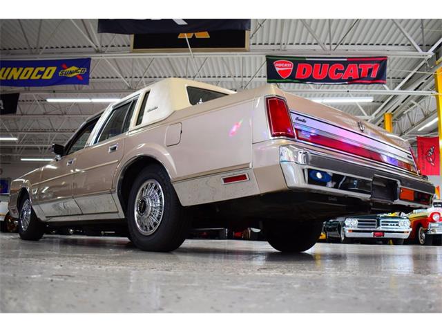 1988 Lincoln Town Car (CC-2100035) for sale in Wayne, Michigan