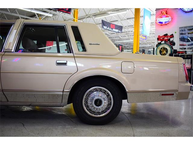 1988 Lincoln Town Car (CC-2100035) for sale in Wayne, Michigan