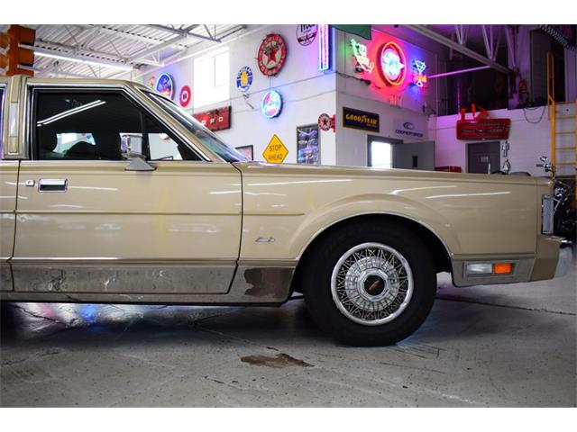 1988 Lincoln Town Car (CC-2100035) for sale in Wayne, Michigan