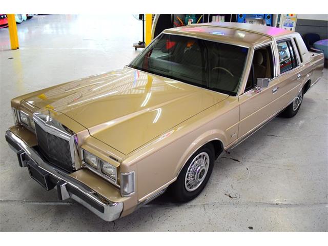 1988 Lincoln Town Car (CC-2100035) for sale in Wayne, Michigan