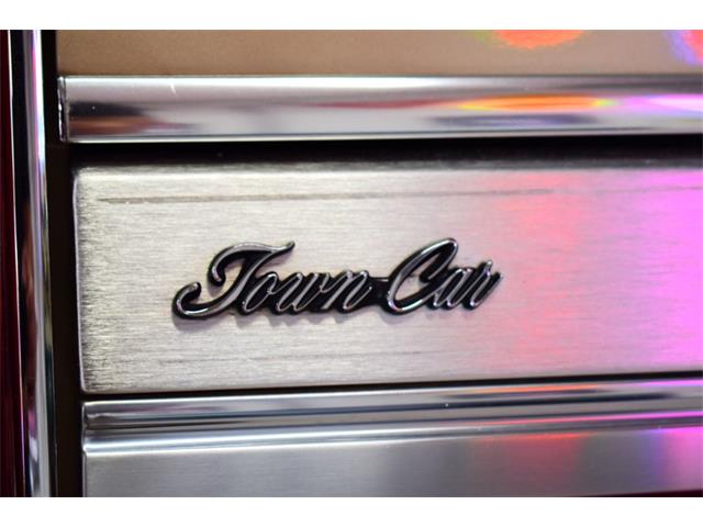 1988 Lincoln Town Car (CC-2100035) for sale in Wayne, Michigan