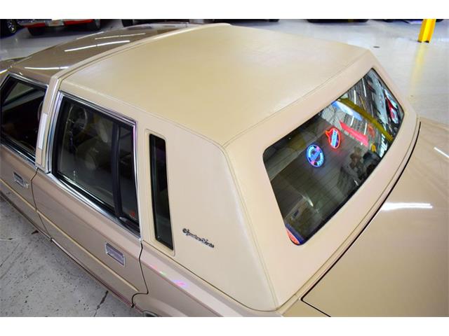 1988 Lincoln Town Car (CC-2100035) for sale in Wayne, Michigan