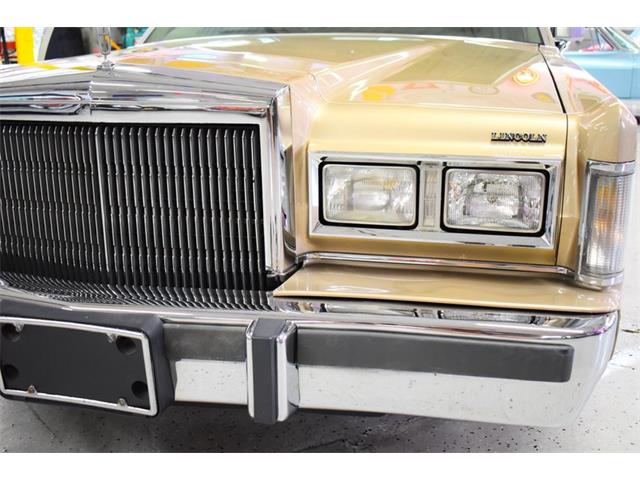 1988 Lincoln Town Car (CC-2100035) for sale in Wayne, Michigan
