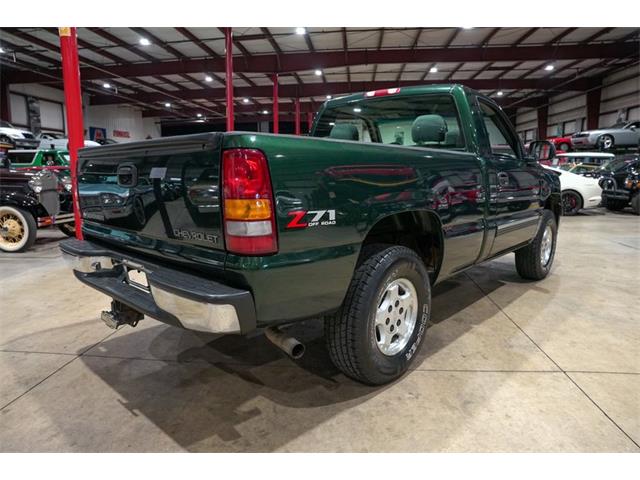2001 Chevrolet Silverado (CC-2103515) for sale in Kentwood, Michigan