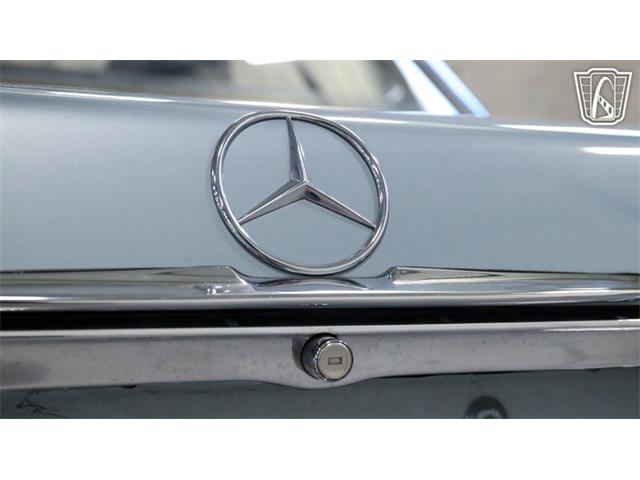 1983 Mercedes-Benz 380 (CC-2103522) for sale in New Braundfels, Texas