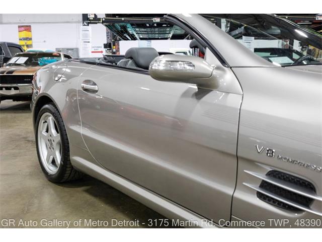 2005 Mercedes-Benz SL-Class (CC-2103728) for sale in Kentwood, Michigan