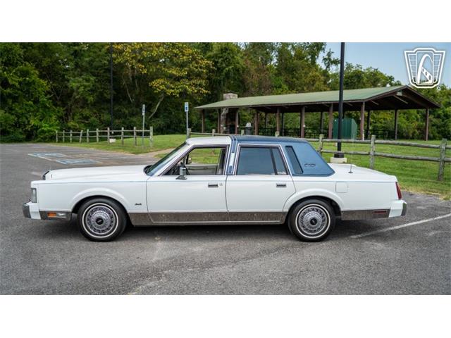 1985 Lincoln Town Car (CC-2104112) for sale in Smyrna, Tennessee