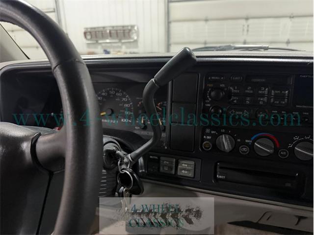 1999 Chevrolet Suburban (CC-2104336) for sale in Holland , Michigan